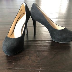 Nine West Black Pumps